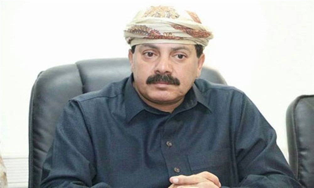 مأرب: محافظ ذمار يُرسل نجله إلى الشرطة العسكرية للتحقيق معه (مذكرة)