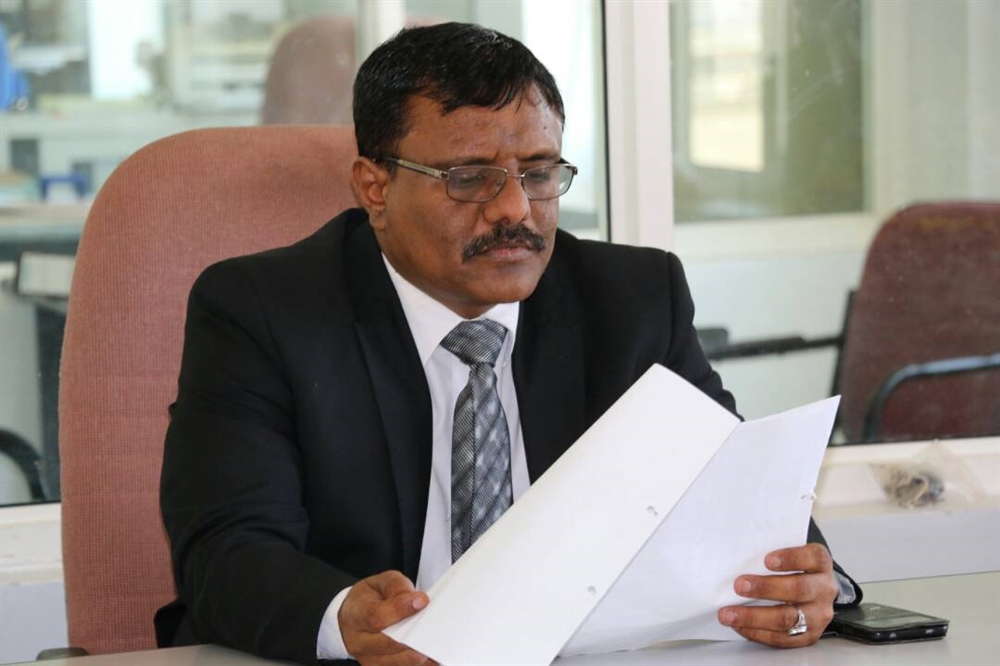 محافظ ارخبيل سقطرى المدعوم من الإمارات يتمرد على الشرعية