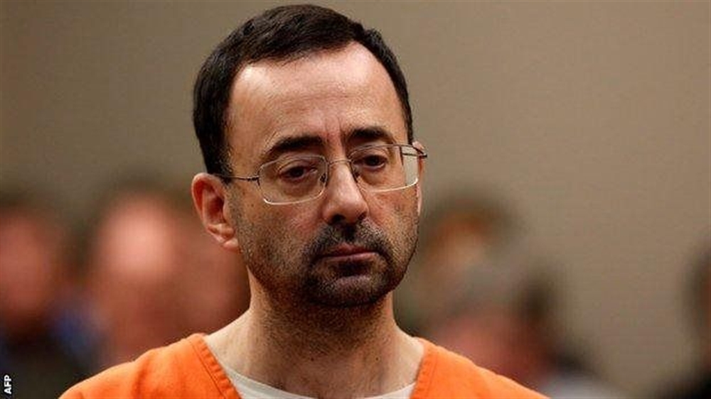 طبيب أمريكي يعتدي جنسياً على 140 طفلة وشابة