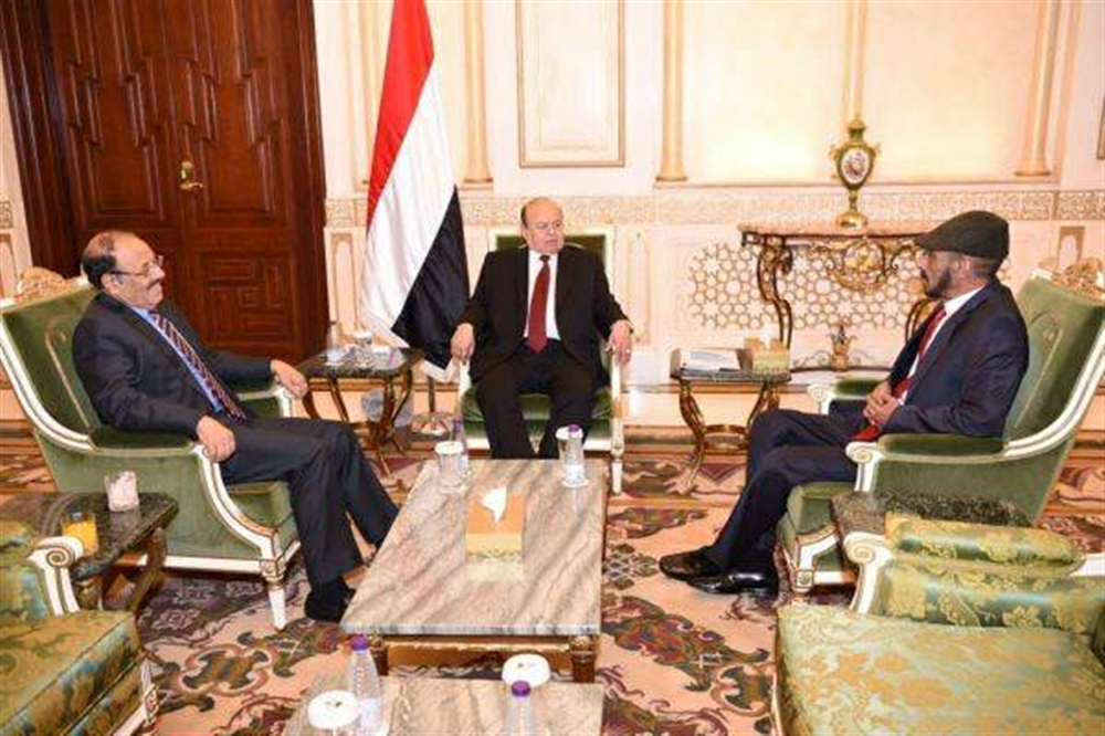 الرئيس "هادي" يلتقي شقيق "صالح" في الرياض ويؤكد على أهمية وحدة الصف
