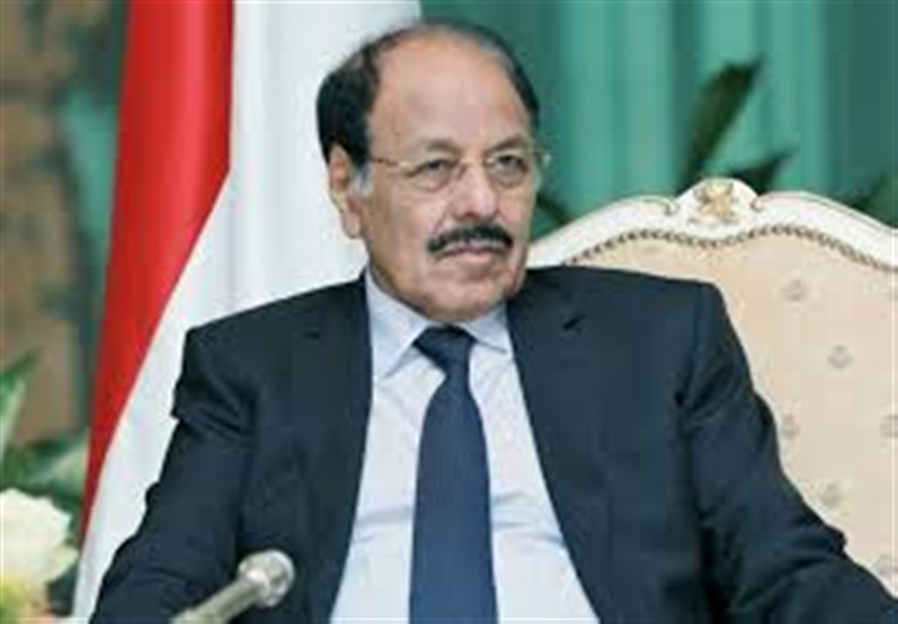 صحيفة: الفريق علي محسن يقترب من إعلان تحالف وطني للشرعية
