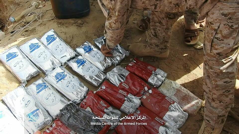 من مخلفات الحوثي..الجيش يتلف"27كيلو"من الحشيش في ميدي بحجة