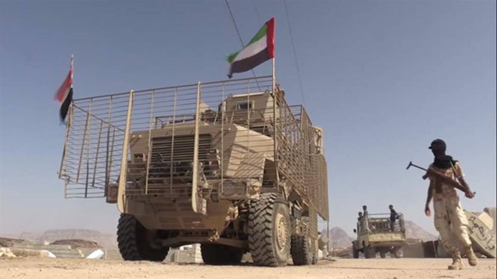 "قوات النخبة الشبوانية" تُوقف مسئول حكومي وتعتقل اثنين أمنيين