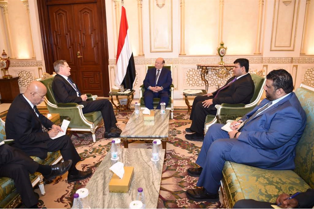الرئيس "هادي" يشيد بالدور الأمريكي المساند لليمن