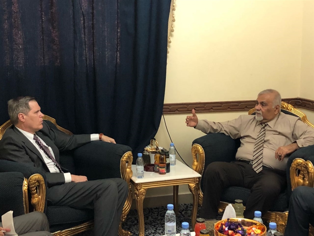 قيادات في الحراك الجنوبي تلتقي السفير الأمريكي لدى اليمن