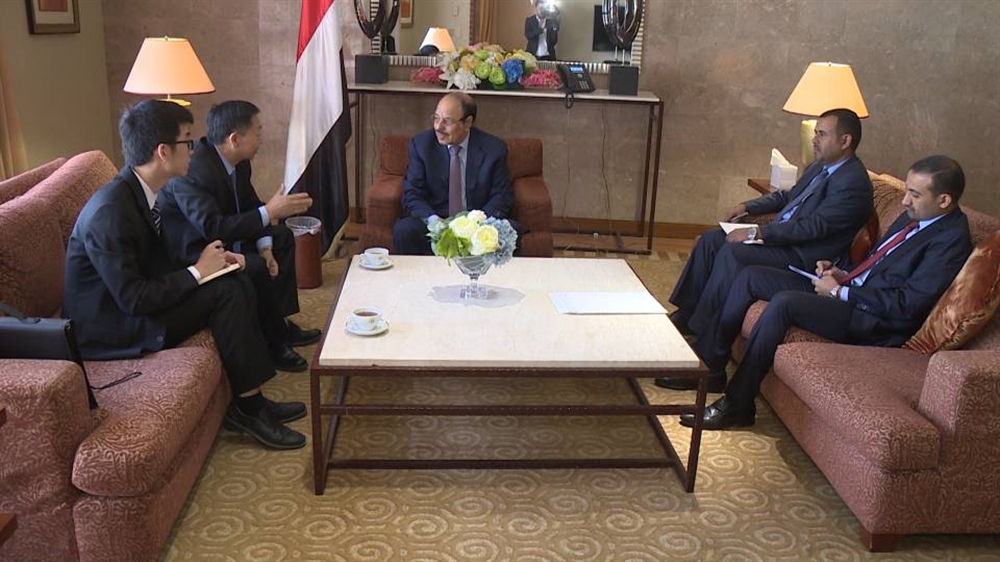 في لقاء دبلوماسي رفيع.. الصين تعتزم إرسال شُحنات إغاثية لليمن