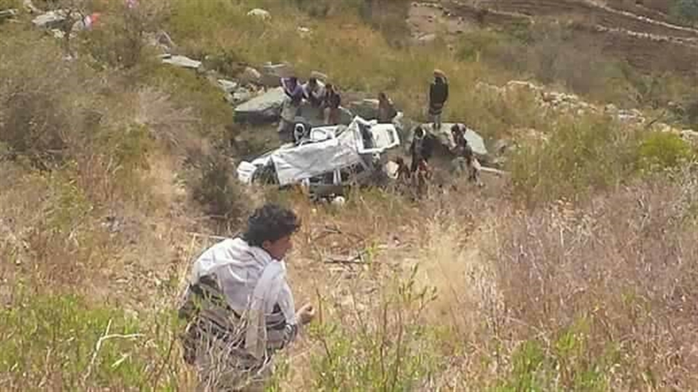 وفاة 11 شخصاً بحادث مروري مروع بمحافظة إب