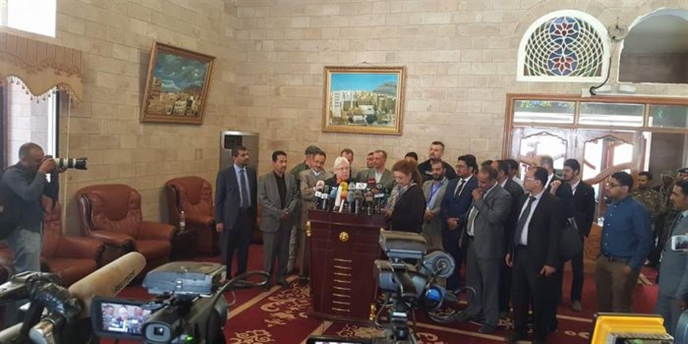 الحوثيون يطالبون المبعوث الأممي بدفع الرواتب وفتح مطار صنعاء قبل أي مفاوضات