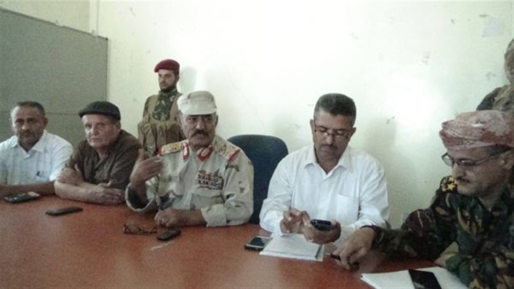 محافظ الضالع يوجه برفع النقاط غير القانونية ومنع الجبايات على المسافرين