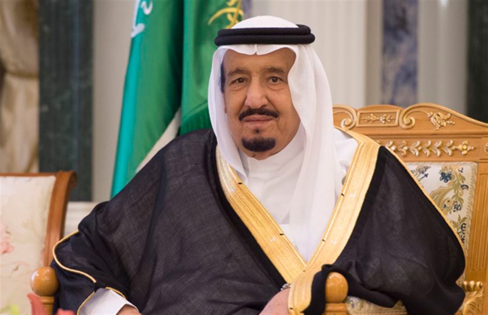 أين كان الملك سلمان أثناء إطلاق النار بالقرب من قصره ؟