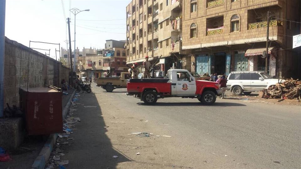 تعز:"أبو العباس" يشترط تسليم المقرات الحكومية للقوات الخاصة وتجدد الاشتباكات إثر خروقات للتهدئه