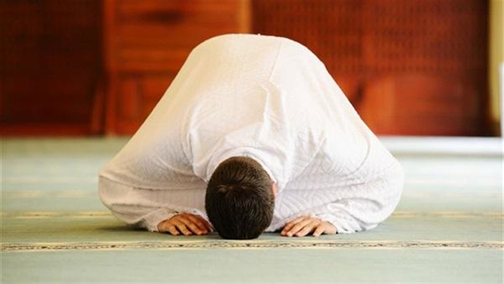 هل يصح صيام تارك الصلاة؟ ... الأزهر يجيب (فيديو)
