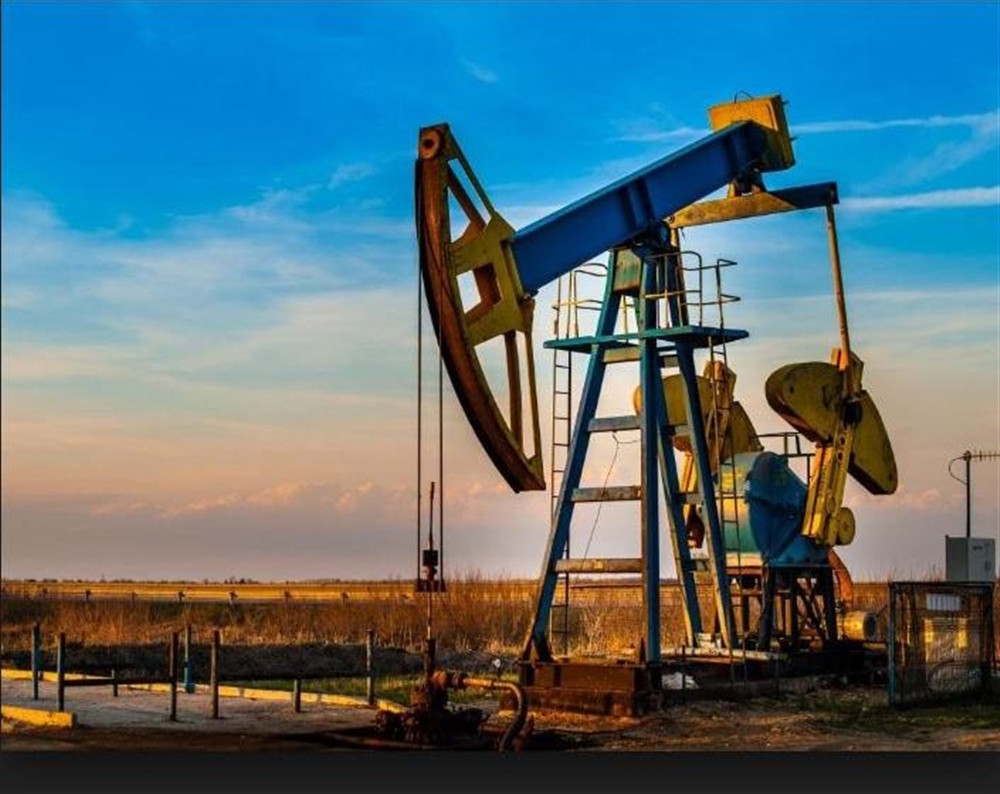 موسكو والرياض تعتزمان زيادة إنتاج النفط وسط ضغوط أمريكية