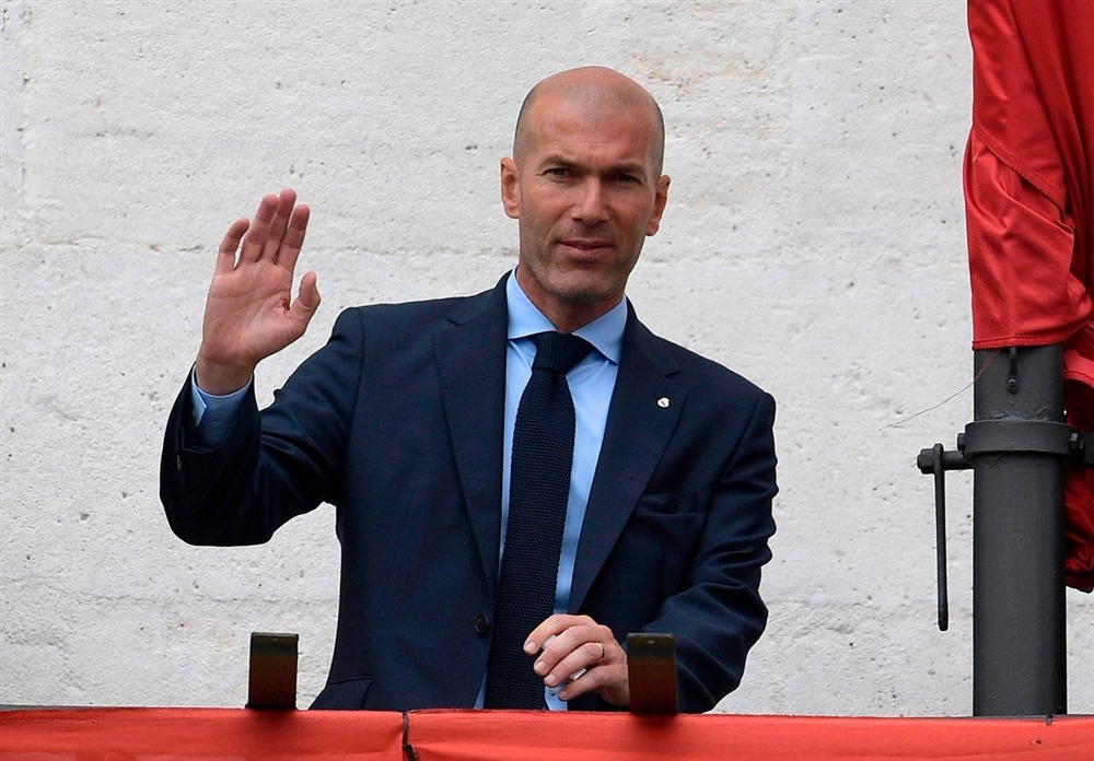 زيدان يعلن استقالته بشكل مفاجئ من تدريب ريال مدريد