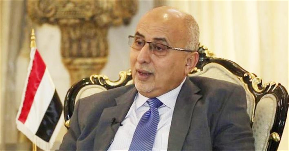 وزير يمني يدعو "الصليب الأحمر" لمواصلة أنشطتها ويحمل الحوثيين مسؤولية مضايقة المنظمات