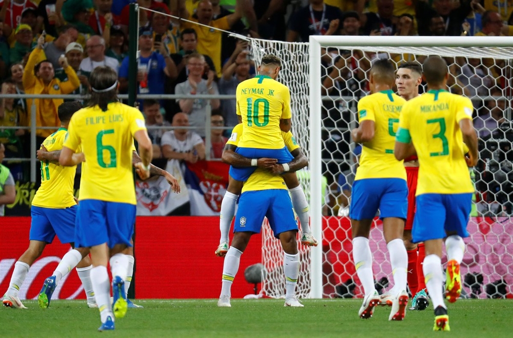 البرازيل تبلغ ثمن نهائي كأس العالم بعد فوزها على صربيا