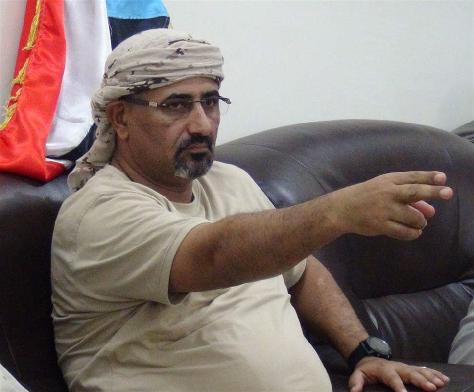 رئيس الانتقالي الجنوبي يصف حكومة بن دغر بـ"المعادية" ويجدد المطالبة برحيلها
