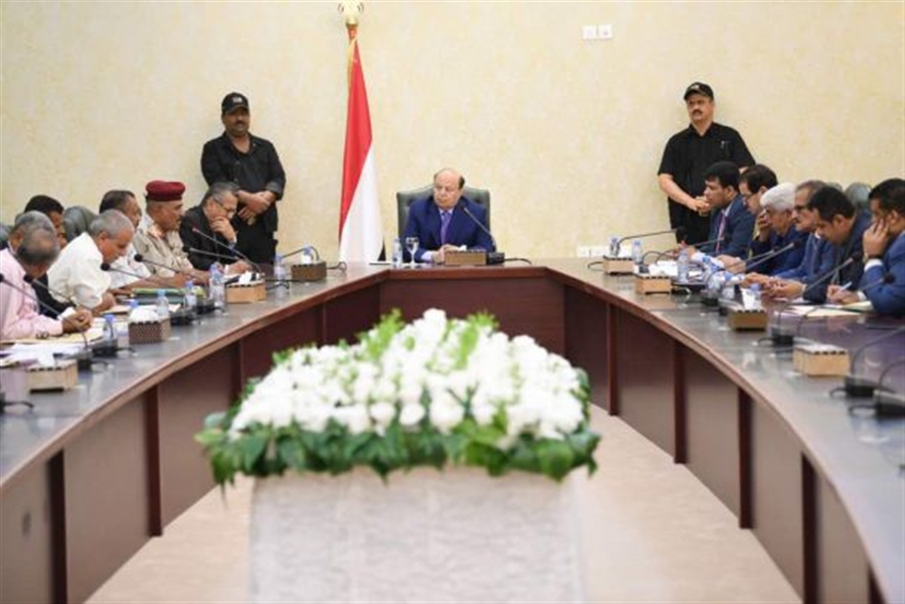 "هادي" يوجه باعتماد مليار ريال لمواجهة الاحتياجات العاجلة لمحافظة الضالع
