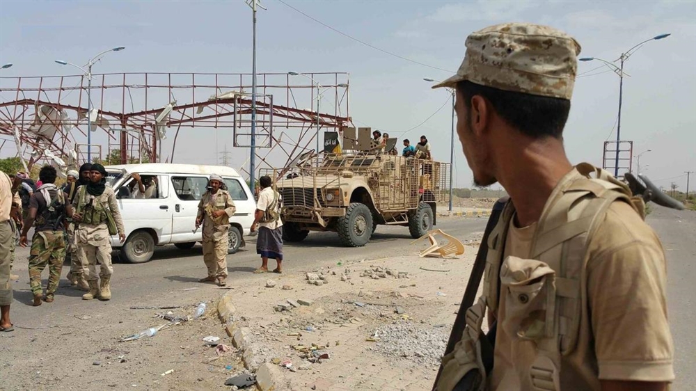 قوات أمنية تمنع مسؤول حكومي من دخول عدن