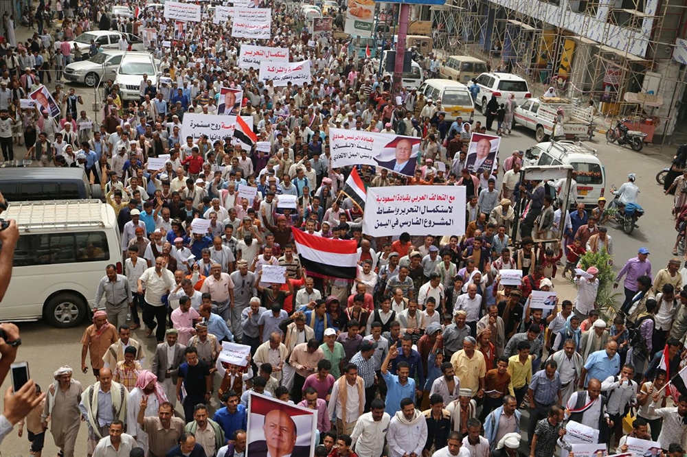 قيادة محور تعز تؤكد وقوفها إلى جانب مطالب ابناء المدينة لاستكمال التحرير