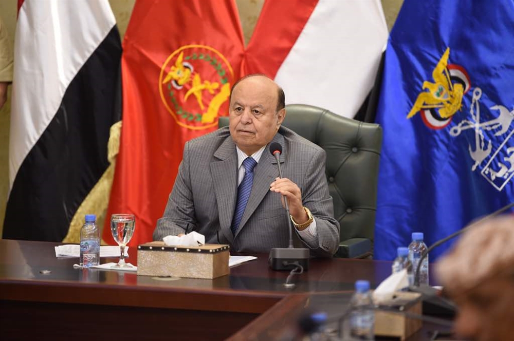 هادي: المؤسسة العسكرية مقبلة على مرحلة حاسمة لتطهير ذاتها من الفساد ووضع حداً للعشوائية