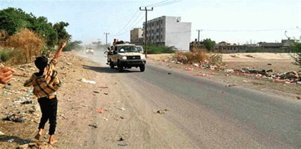 القاعدة تقصف معسكرا للحزام الأمني في أبين
