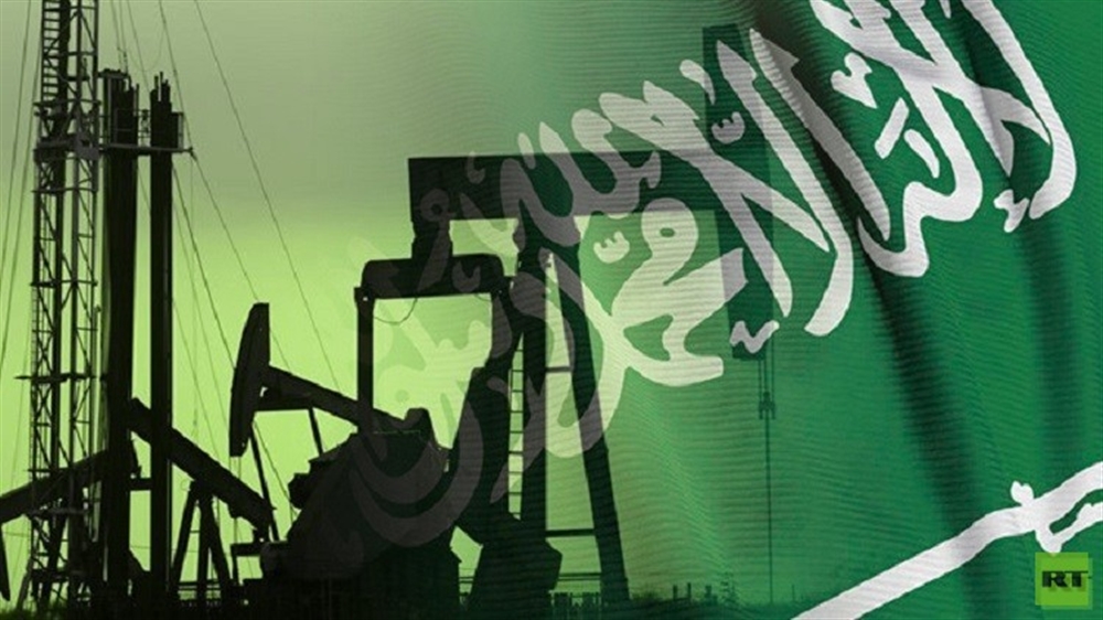 صادرات النفط السعودية تهبط 4.5% في مايو الماضي