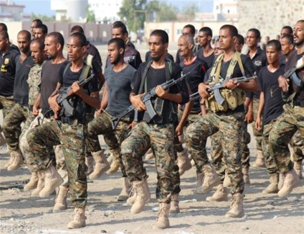 عدن: عشرات المجندين في القوات الخاصة يتعرضون للاعتقال وإطلاق النار