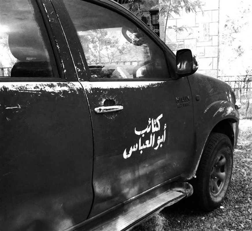 مسلحون يتبعون أبو العباس يعدمون امرأة بعد اقتحام منزلها بتعز