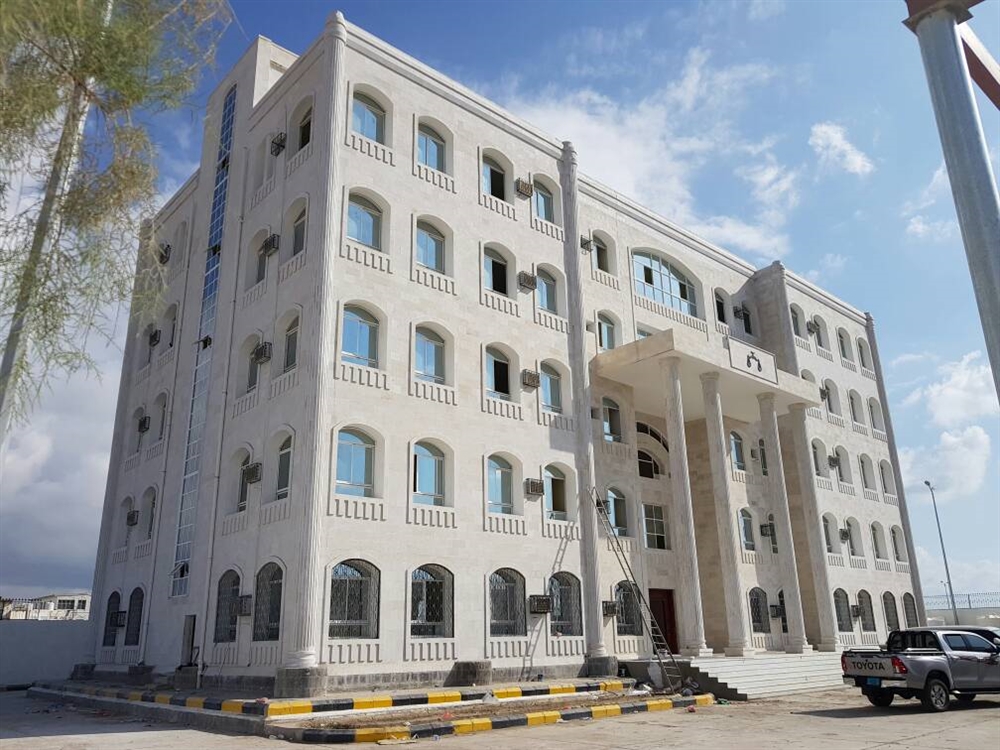 نيابة عدن تحيل عشرات المحتجزين من أبناء القبيطة إلى البحث