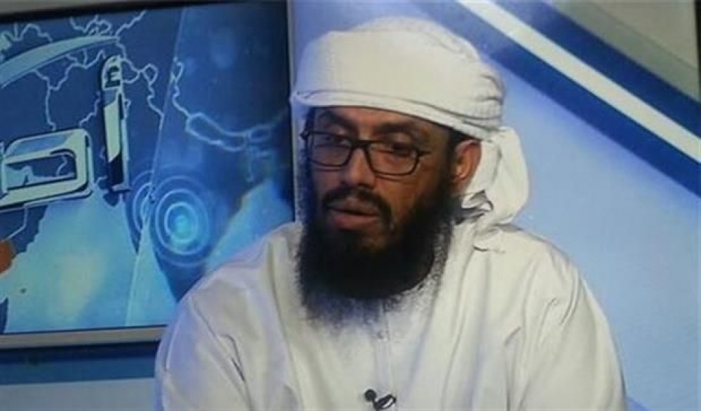 بن بريك يتوعد بدعم أبو العباس في تعز.. وناشطون يردون" الأمر بيد اللجنة الأمنية"