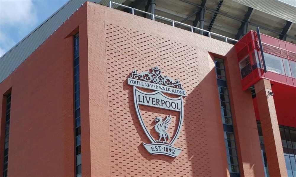 ليفربول يرفض عرضاً مليارياً من الإمارات ويؤكد: النادي ليس للبيع