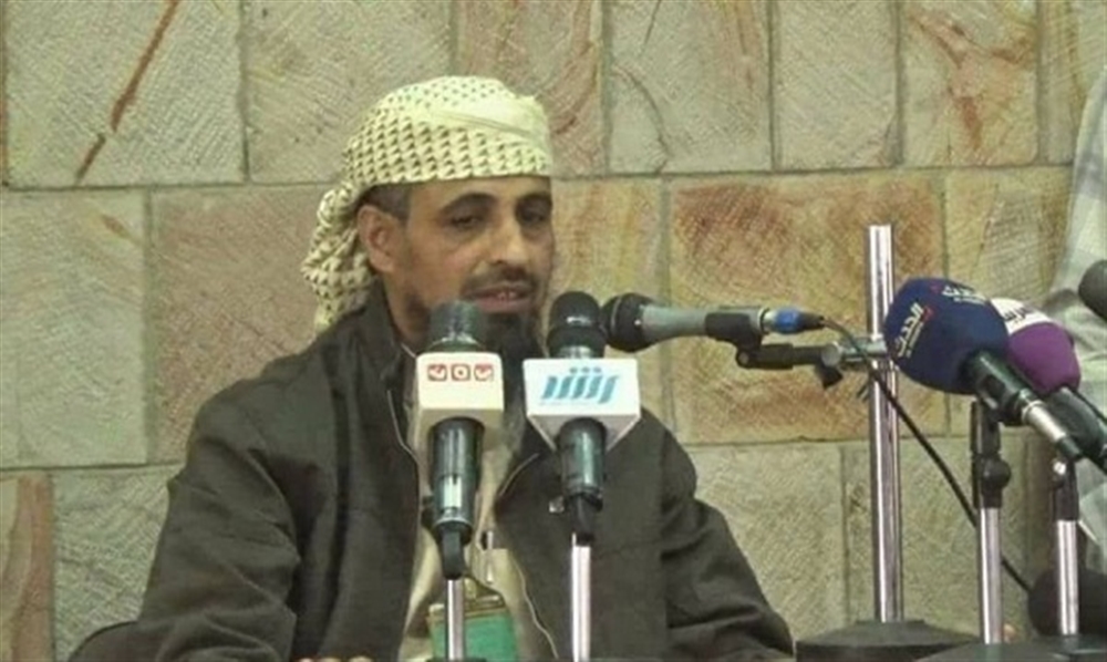 قائد المنطقة العسكرية الرابعة يوجه "أبو العباس" التراجع عن قراره الخروج من تعز (وثيقة)