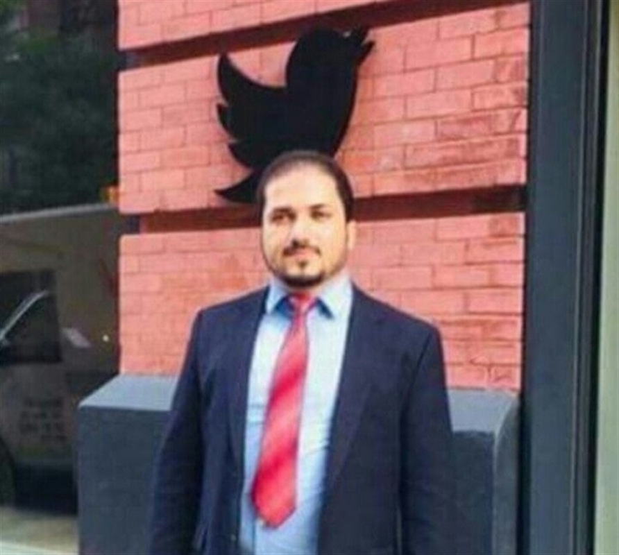 لتسجيله براءة اختراع.. مهندس يمني يلتقي مُؤسّس موقع "فيس بوك"