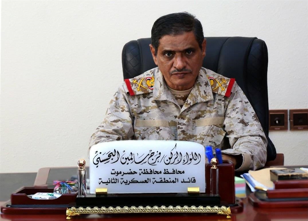 محافظ حضرموت يتوعد بالضرب بيد من حديد للمتظاهرين ضد التحالف العربي