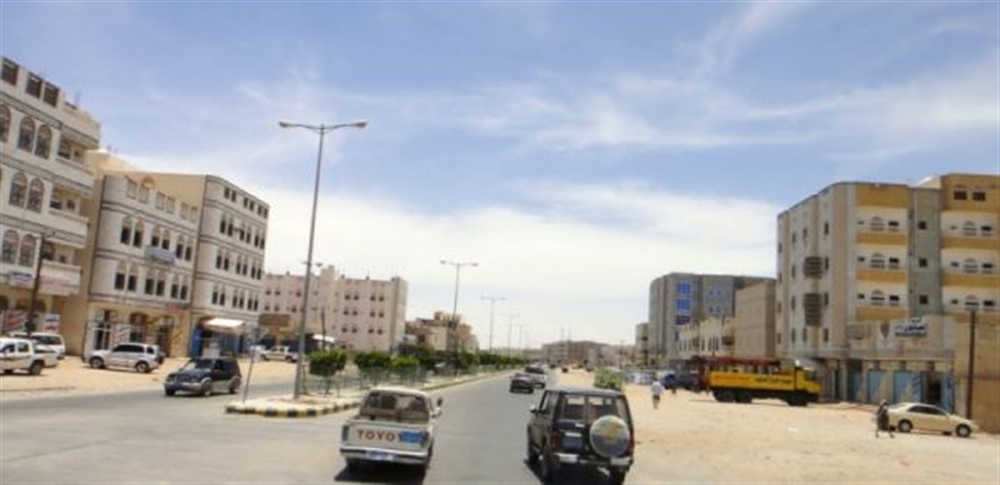 شبوة: مكافأة لجنود قبضوا على متهمين بجريمة قتل بعد نصف ساعة من الحادثة