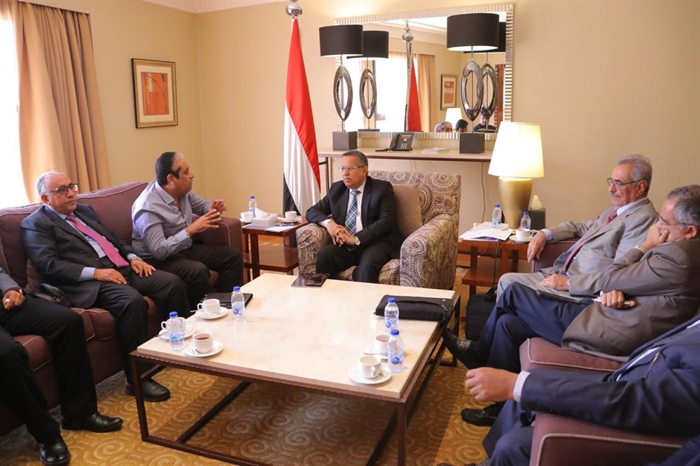 اللجنة الاقتصادية تقر مصفوفة جديدة من الاجراءات لمنع انهيار أسعار الصرف