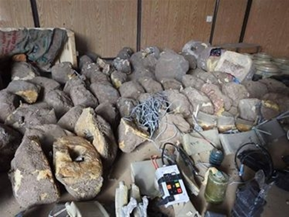 الجيش ينتزع أكثر من 400 لغم زرعه الحوثيون في صعدة