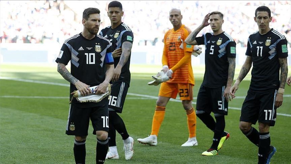 روني: ميسي أفضل لاعب على مر العصور