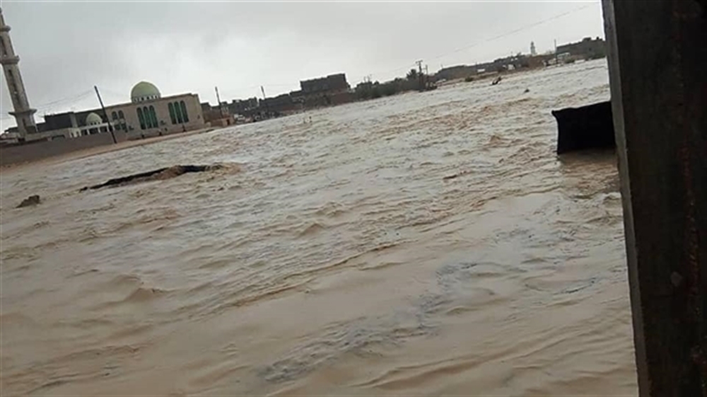 الحكومة تعلن "المهرة" محافظة منكوبة وتدعو لإغاثة المواطنين