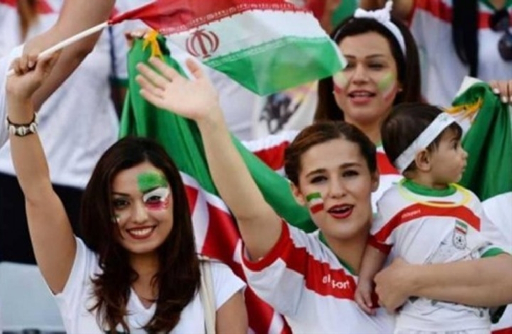 لأول مرة.. إيران تسمح للنساء بالدخول إلى الملاعب