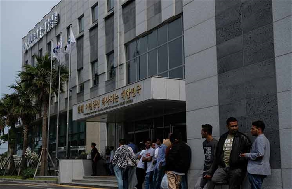 كوريا الجنوبية تمنح مئات اليمنيين من طالبي اللجوء " تأشيرات إنسانية"
