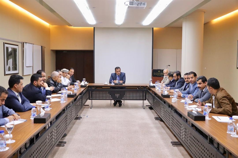 رئيس الحكومة يحث الأحزاب السياسية على مراعاة الوضع وتصويب الهدف لخدمة المواطن