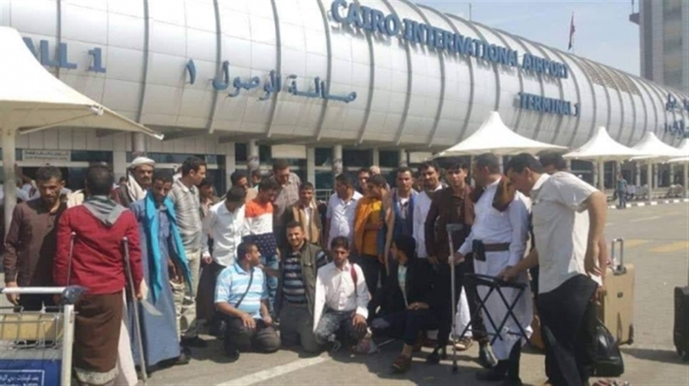 دفعة ثالثة من جرحى الجيش تغادر مأرب إلى مصر
