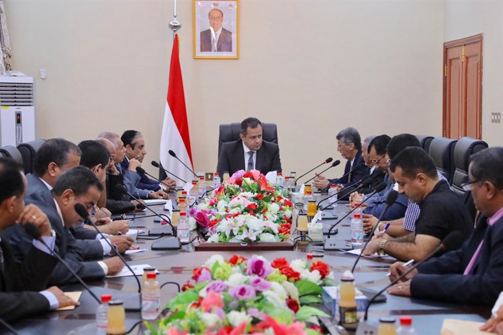 الحكومة تعد بحل كافة الإشكالات لتدفق السلع للمواطنين بأقل تكلفة