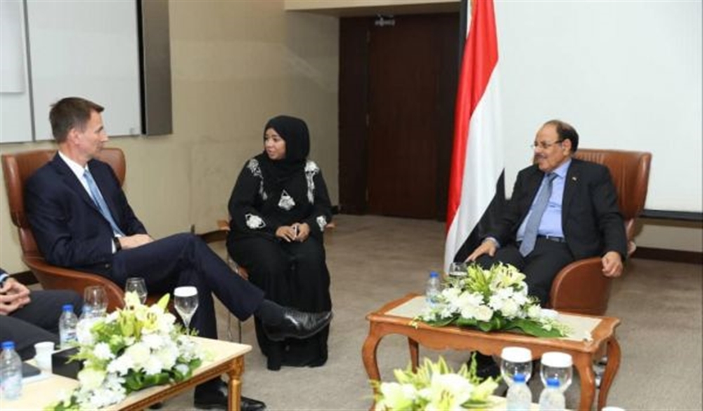 وزير الخارجية البريطاني يلتقي نائب الرئيس ضمن زيارة تشمل المنطقة