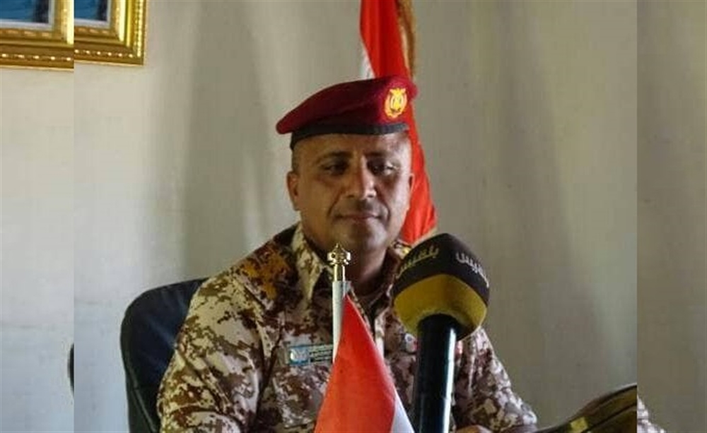نجاة قائد عسكري من محاولة اغتيال وإصابة أحد مرافقيه في الجوف