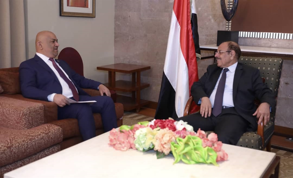 الرئاسة اليمنية تؤكد تمسكها بالمرجعيات الثلاث في أي مفاوضات قادمة