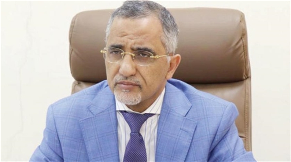 محافظ البنك المركزي يحدد سعر الريال اليمني ويحذر من المضاربات العكسية