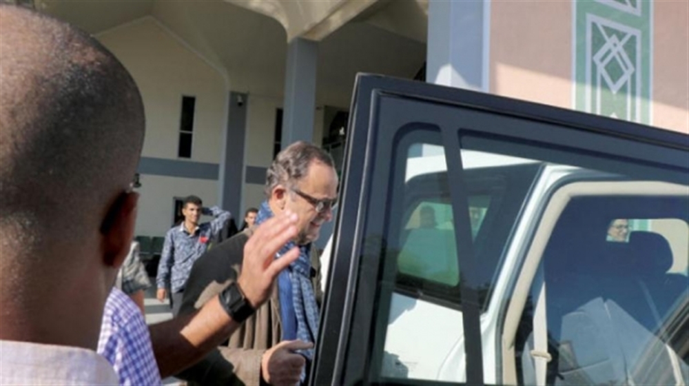 وصول ثمانية أشخاص لمساندة "كمارت" في الحديدة